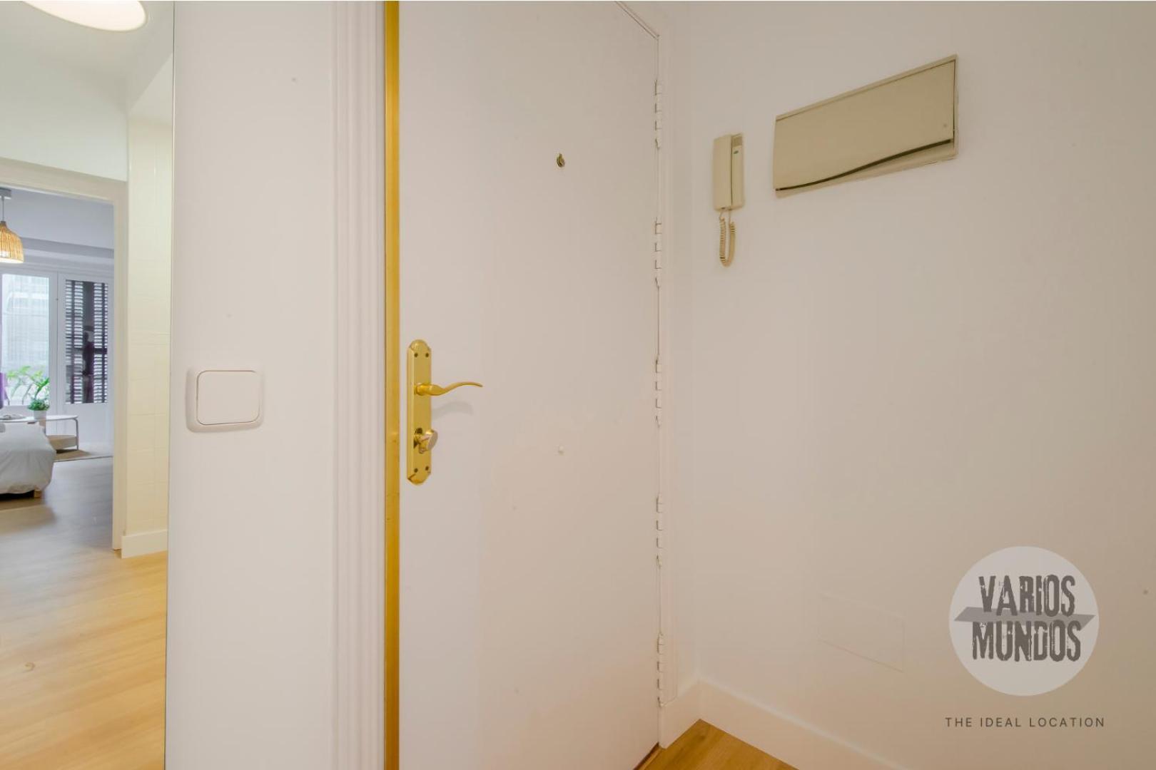 Tu Balcon En Madrid Para 3, Carretas 25 Exterior foto